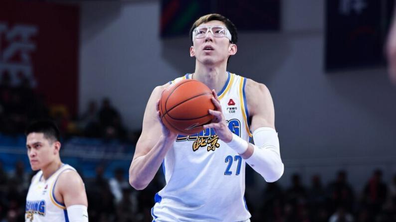 周琦罚球8中0丢三分绝杀！北京惨遭吉林15分大逆转 姜伟泽26+10