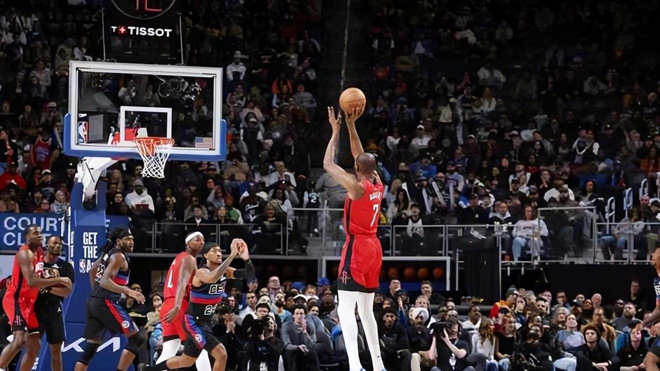 火箭5人缺阵客场复仇活塞，卡佩拉再现当年之勇！