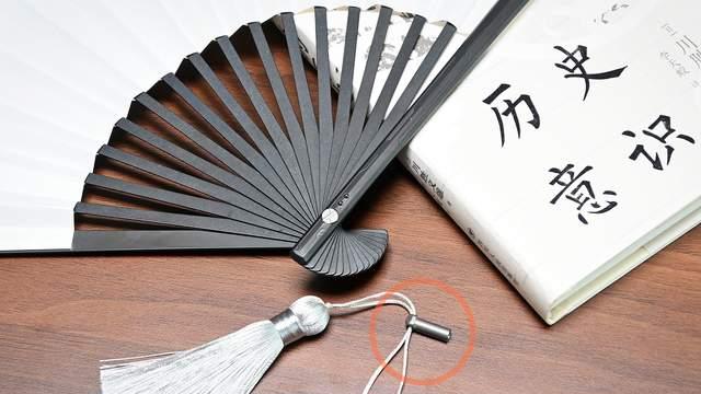 江湖雅器，文武兼备！北斗作起源钛合金折扇体验