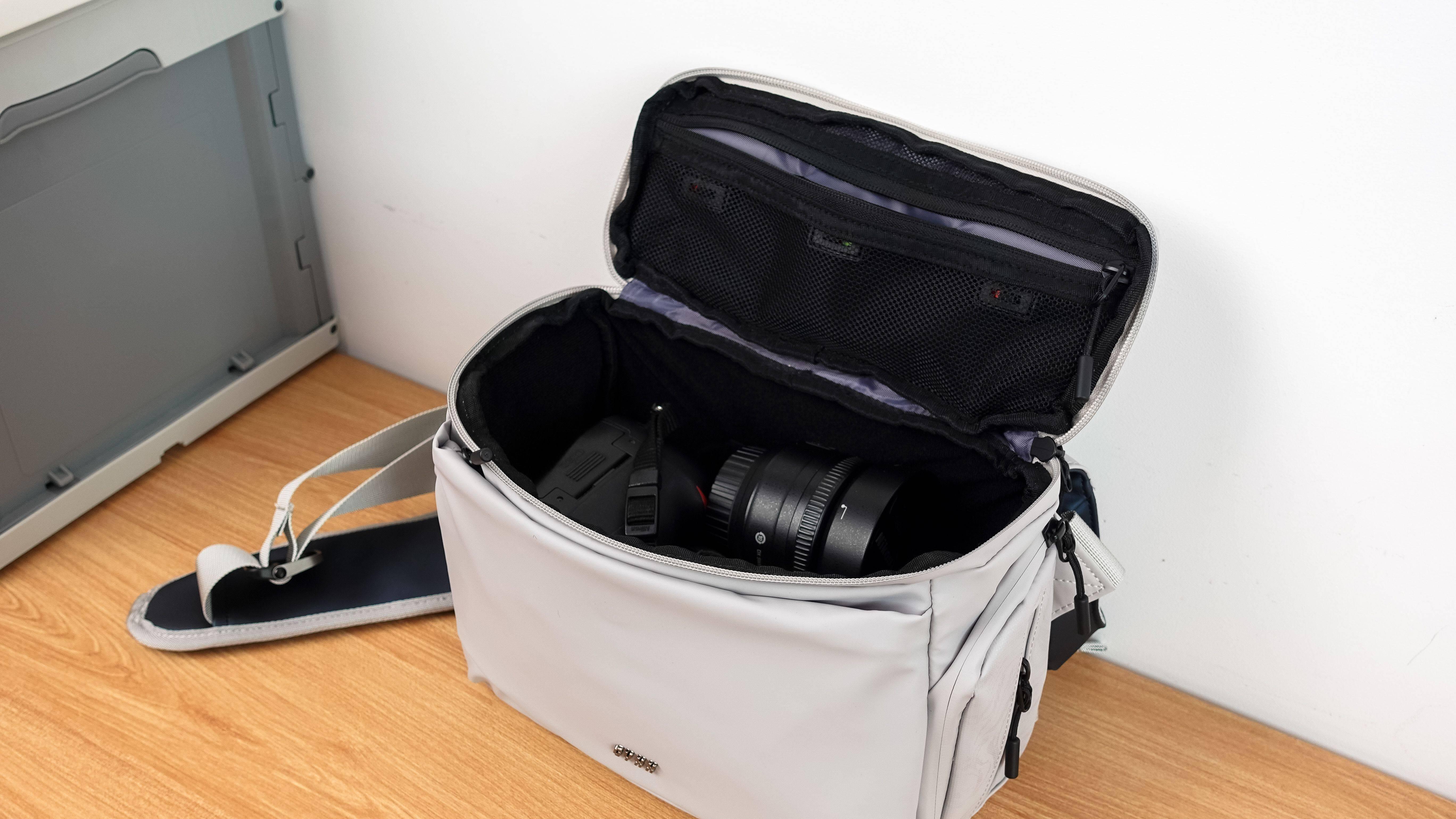 这才是摄影人标配！精致外观+合理布局：光影⾏星盖亚Pro相机包