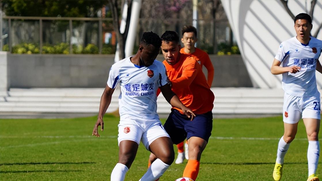 李霄鹏新东家浮出水面，蒿俊闵继续辅佐，转战中甲明年争取冲超