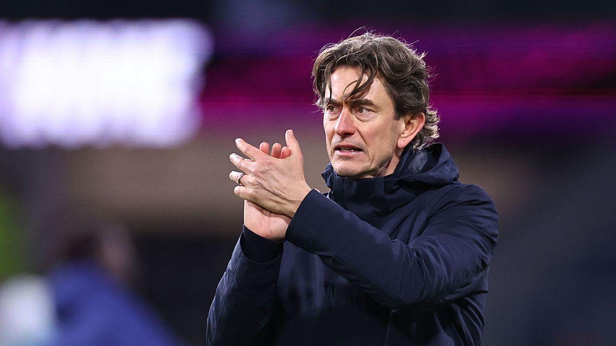 800万镑解约金吓退热刺？弗兰克战平伯恩利仍留任，哈维并非首选