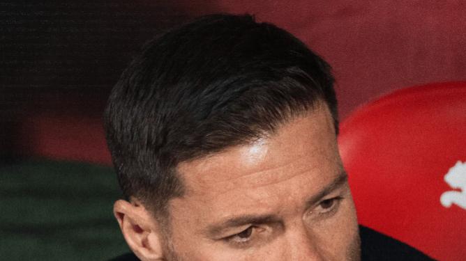 冲上热搜！皇马官宣换帅！得罪两大巨星，惨遭架空，姆巴佩要失宠