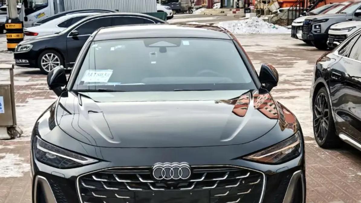 新一代奥迪A6L解读，外观有点激进，动力明显改进，如何定价？