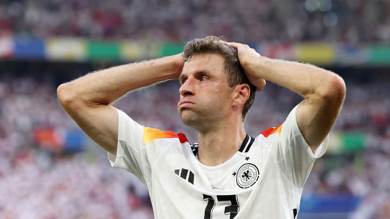 朗德罗希望大家别低估多纳鲁马，理论上穆勒适合拉齐奥的战术格局