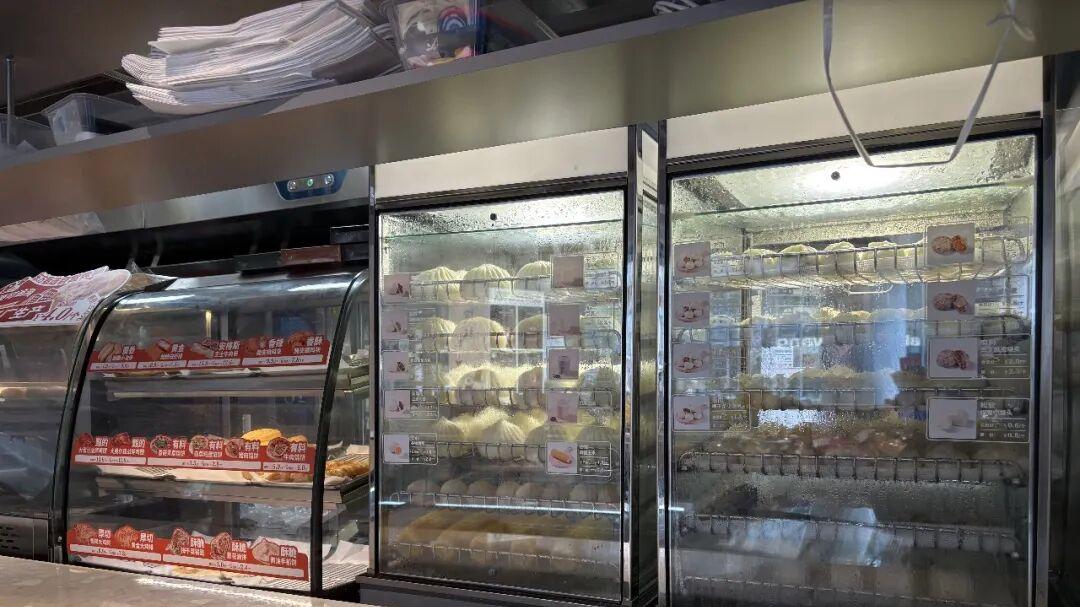 东方甄选线下首店：想做所有人的生意，却不像任何一家店