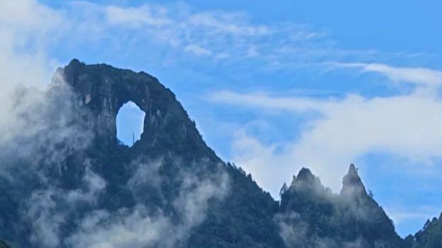 怒江必去！石月亮，3300 米山巅的 “登月” 之旅