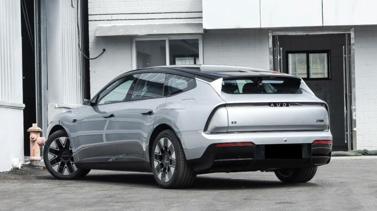 奥迪品牌光环加持，轿跑设计，E5 Sportback这么选才巴适