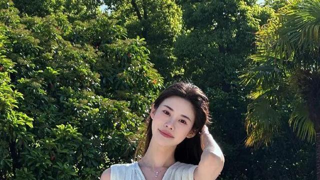 姜乘澜复出突陷争议，小额欠税引爆舆论，背后暗藏行业博弈