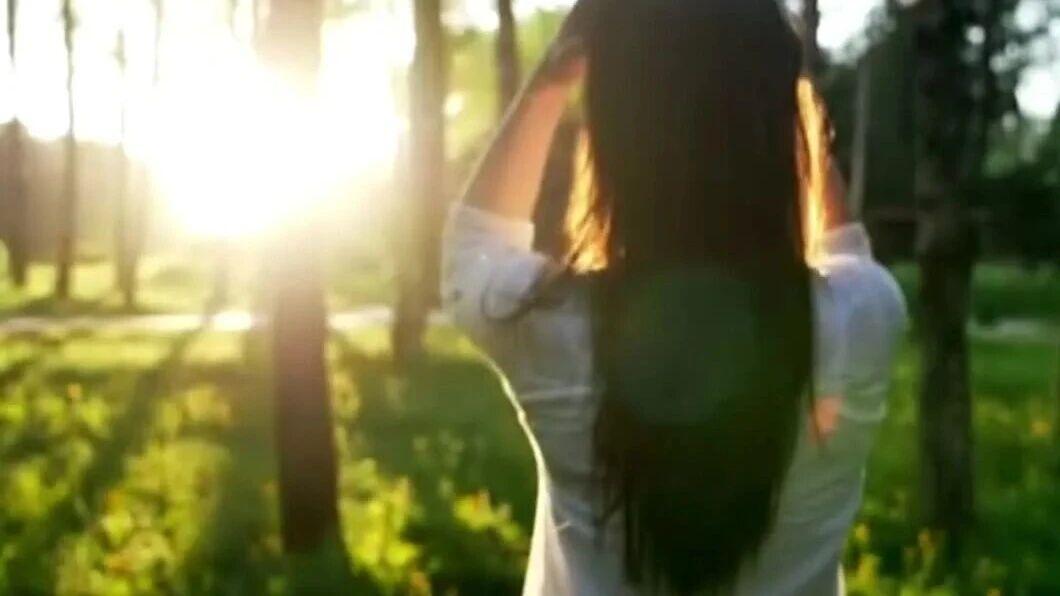 看了那英的沉默和孙宏斌的隐身，我才明白：人在低谷，最该做的不是努力