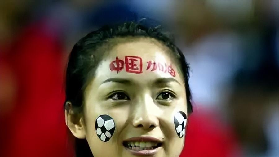 明晚23点30分，越南队VS中国队，刘浩帆首发，中国队有望挺进决赛