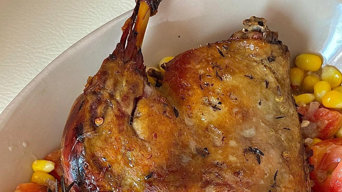 法式油封鸭腿：把阳光封存在鸭油里的慢食魔法