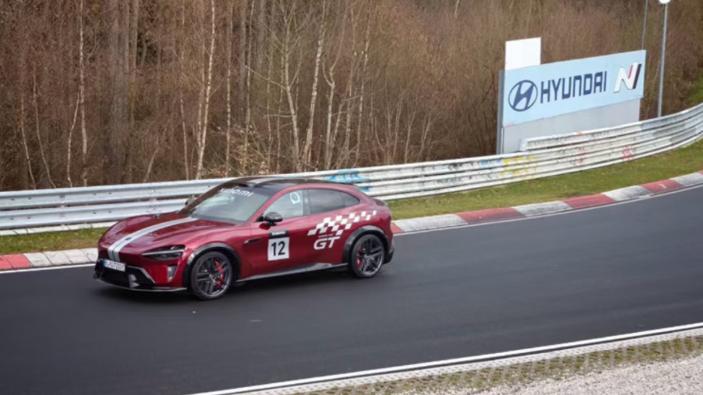 小米YU7 GT 新车亮相，已提前布局商标！