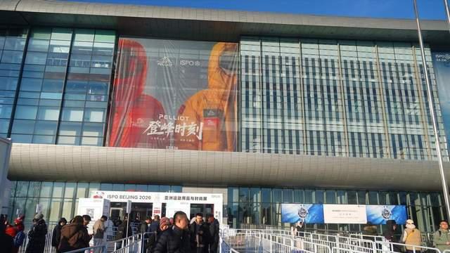 鹅铠甲，顶峰见！ISPO2026探店天石，国产户外装备硬核实力藏不住