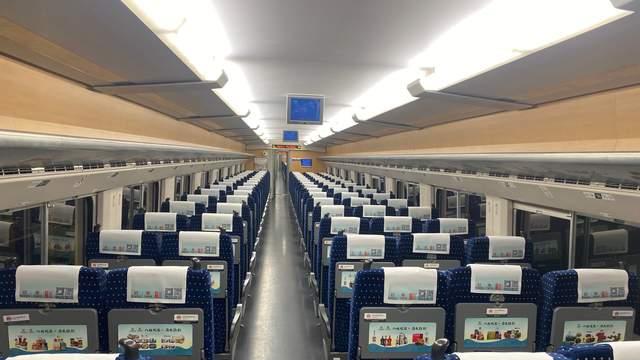 借高铁流量拓市场 广西老字号乘“流动名片”开启暑期促消费之旅