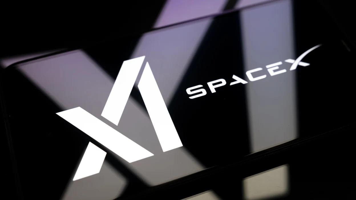 xAI并入SpaceX背后：自身已无AI能力，马斯克想做“AI包租公”