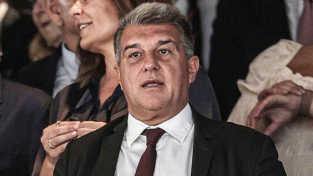 巴萨卸磨杀驴？顶级中锋不是实力不行，而是年薪太高，美职联开心