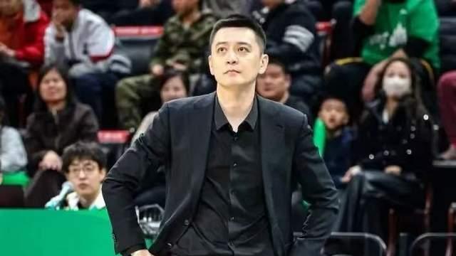 杨鸣辞职后是否有扶正的转机？只有这一点才能让他回心转意！