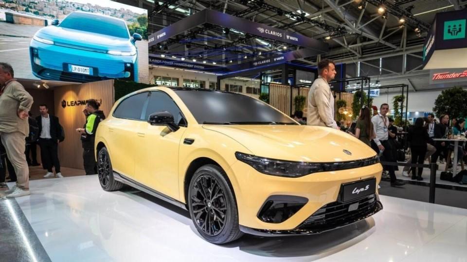 预算10万想买新能源！四款热门级爆款代步车大横评，谁更胜一筹？