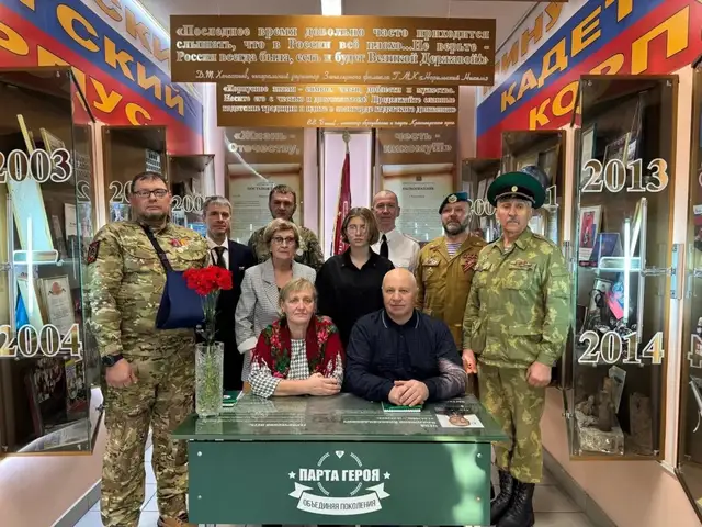 俄罗斯黑海舰队侦察营少校阵亡，母校开展爱国主义教育纪念英雄！