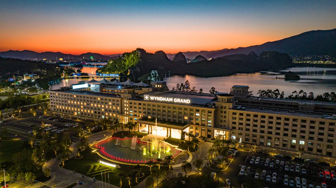 深扒2025文旅统计公报，1.69万家A级景区增收15%？