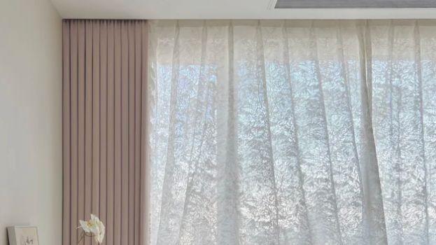 褶皱里的温柔：窗帘的色彩与材质，藏着生活的松弛感