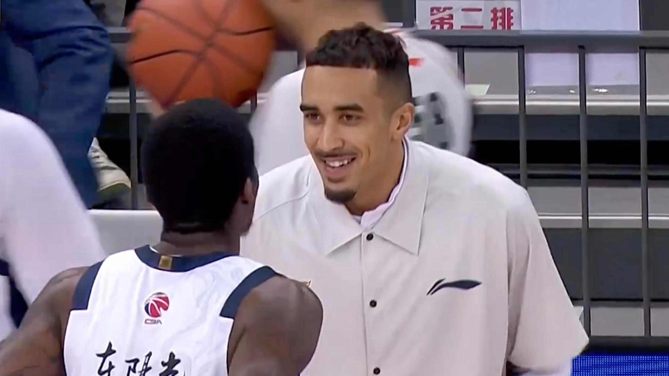 杜峰透露徐杰仍需观察，奎因伤停一周