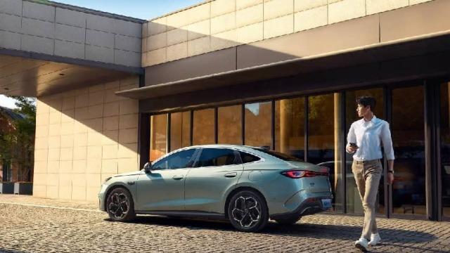 新增多项配置，比亚迪2026款海豹05DM-i与海豹06DM-i超享版齐加推210KM车型