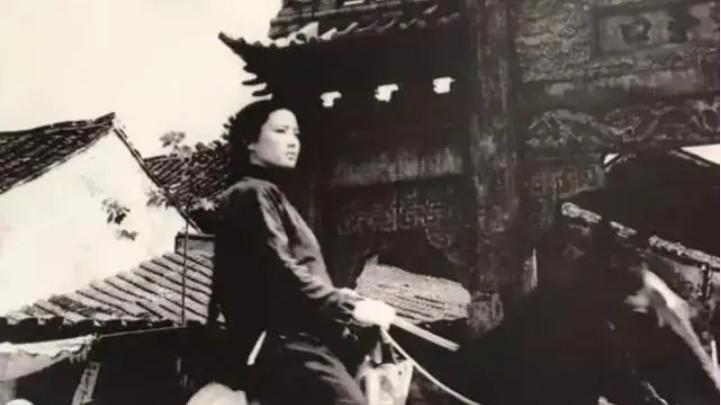 秋瑾死前提三个请求是啥，监斩官为啥只答应两个，百日后为何自尽