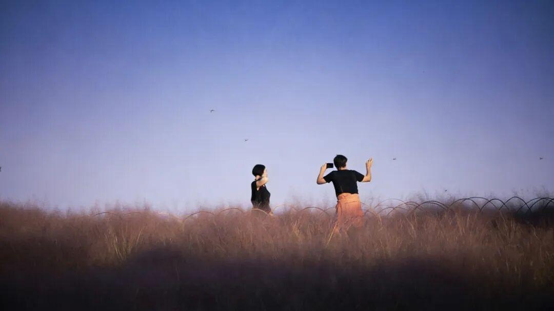 人到中年，才发现朋友都是“阶段式”的