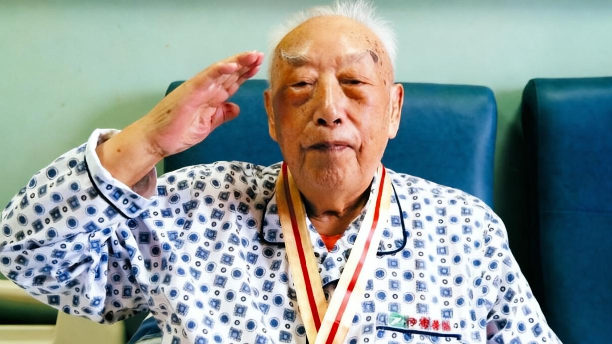 伤兵掉队徒步300里投奔岳父，进门喊了声叔婶，这一藏就是一年多