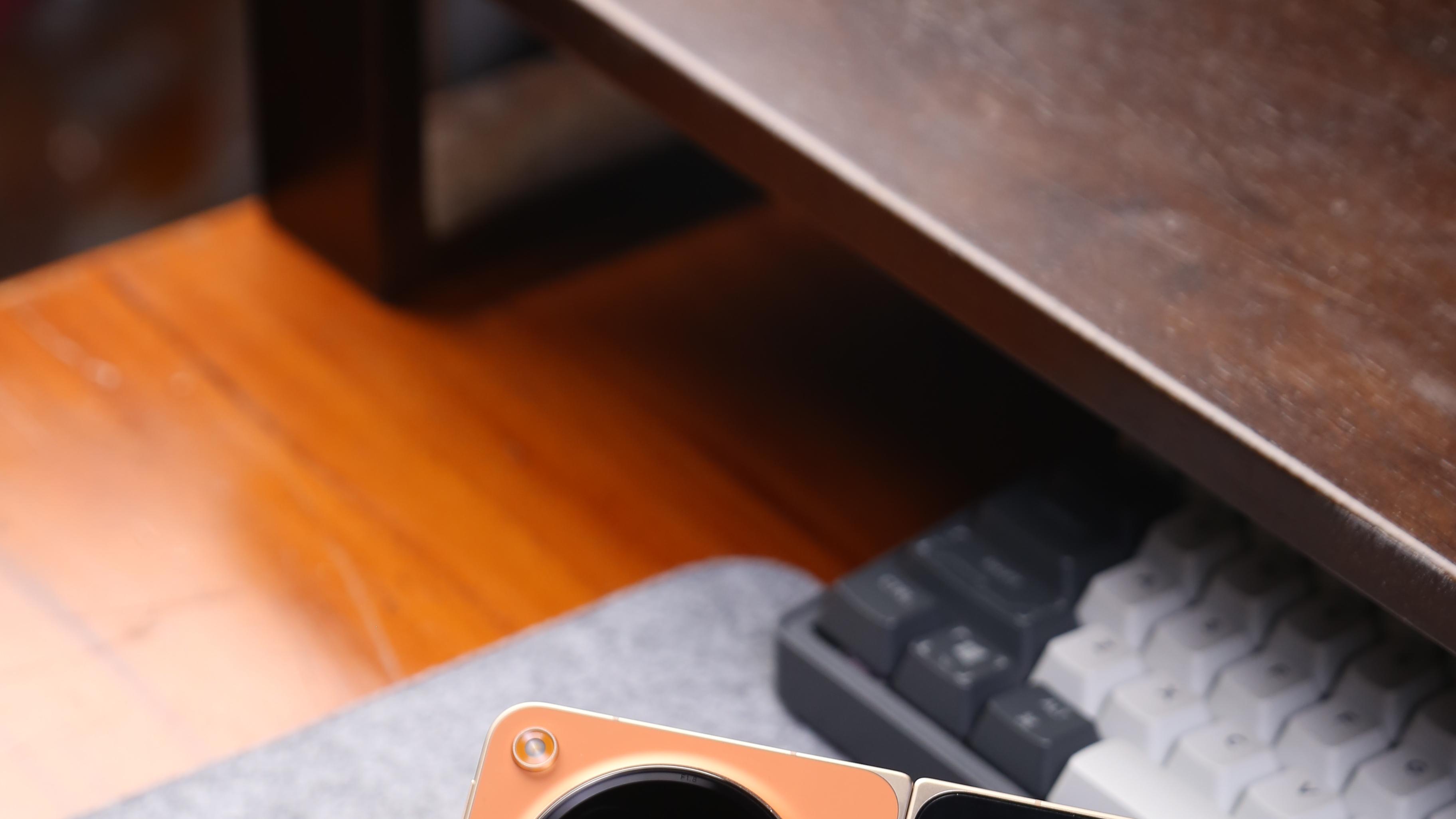 折叠屏终于被拉回了本该走的正轨