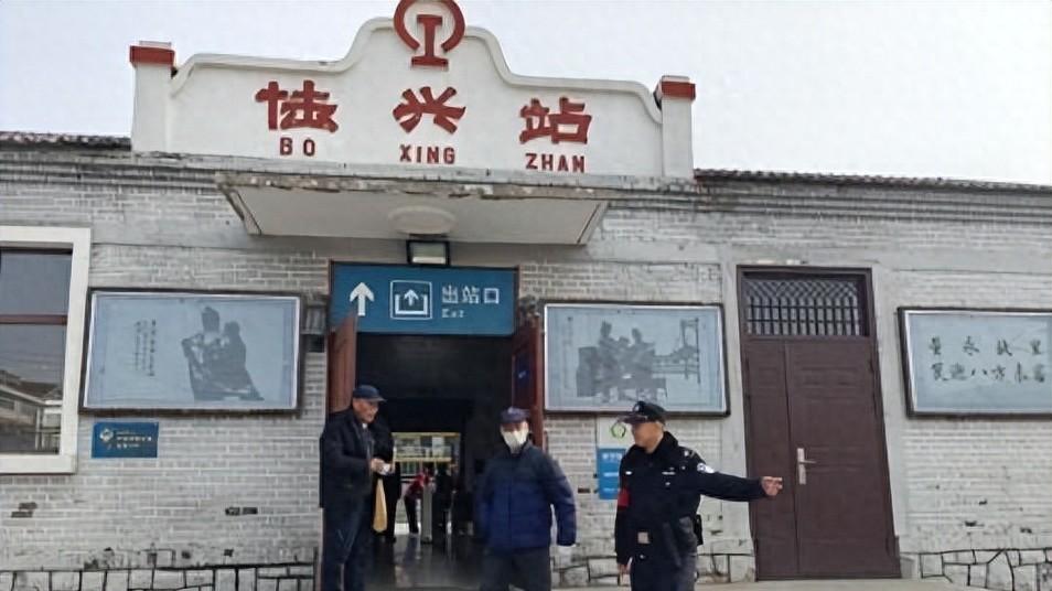 春运途中 来自小站的温馨守护