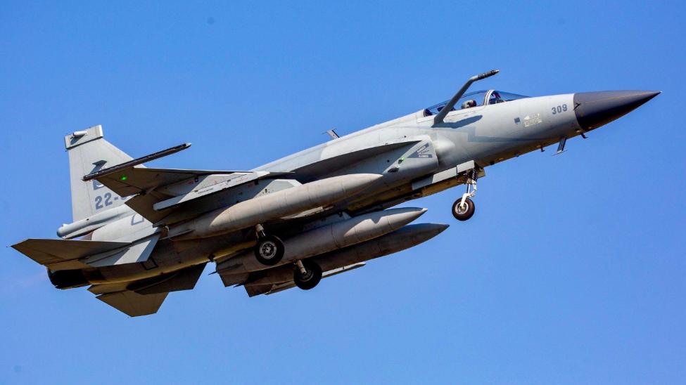 沙特“借条换飞机”买枭龙，中东军事版图要变天？