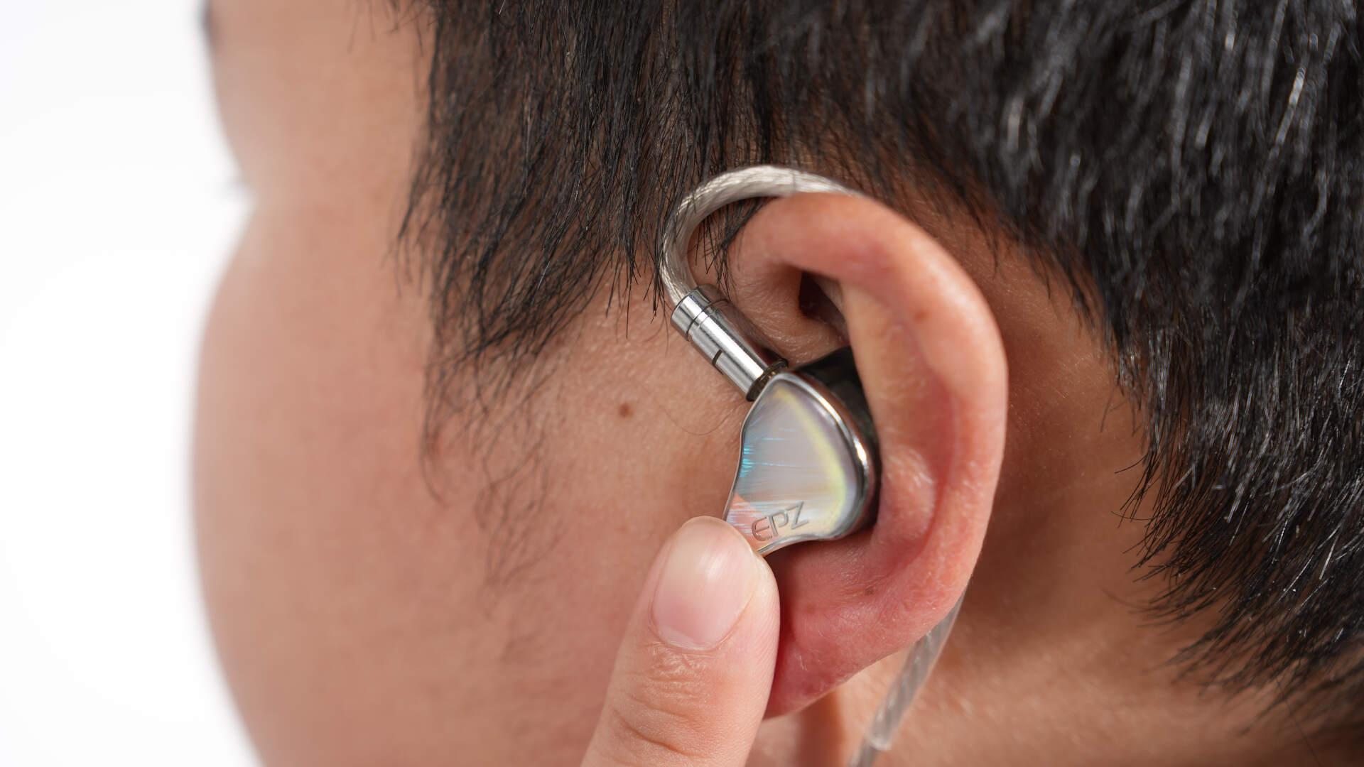 百元级价格旗舰级配置？EPZ P40 四单元耳机真实体验分享