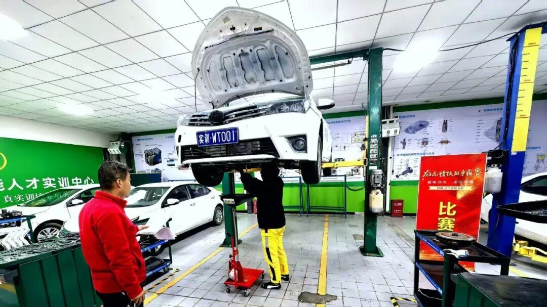甘肃万通龙虎榜技能争霸赛 | 汽车快修快保项目成功举办