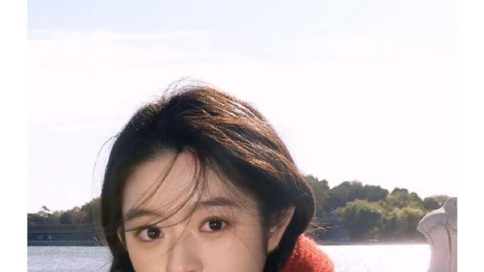 黄杨钿甜含泪首谈“天价耳环”：18岁最痛的一课，眼泪流干后的绝地反击