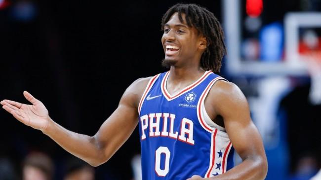 直呼看不懂，乌度卡末节换人遭球迷热议，优势拱手让人并非第一次