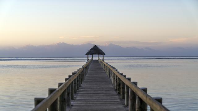 一瓶水撑起一个国家经济 斐济水如何成为南太平洋的液体黄金