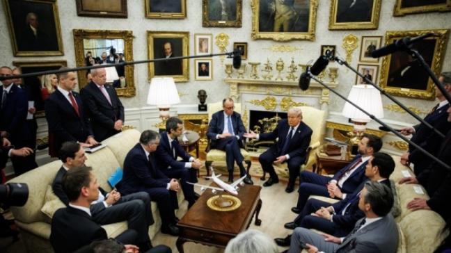 西班牙硬刚美国背后：小国的地缘政治生存法则