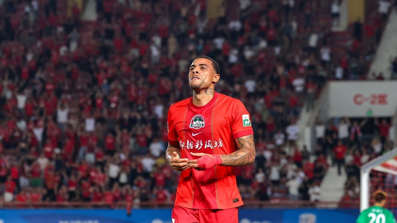1-1，大连英博逼平中超第9，避免2连败，杨铭锐救主