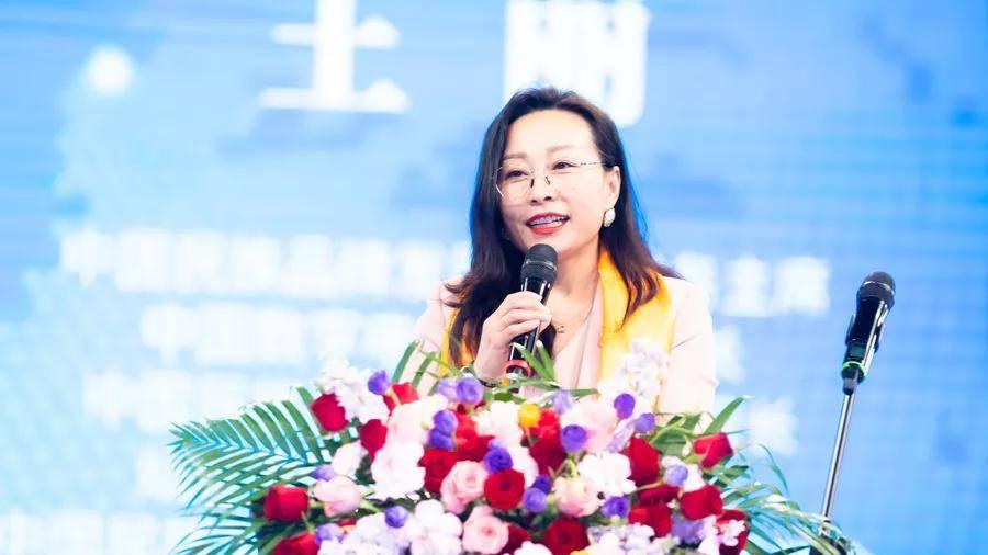 《灿烂中国行》走进张家界暨第三届中国民族品牌盛典成功举办