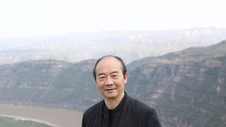 烟岚与泉响里的东方哲思 —— 读刘云《山谷泉韵图》与《群峰入云图》