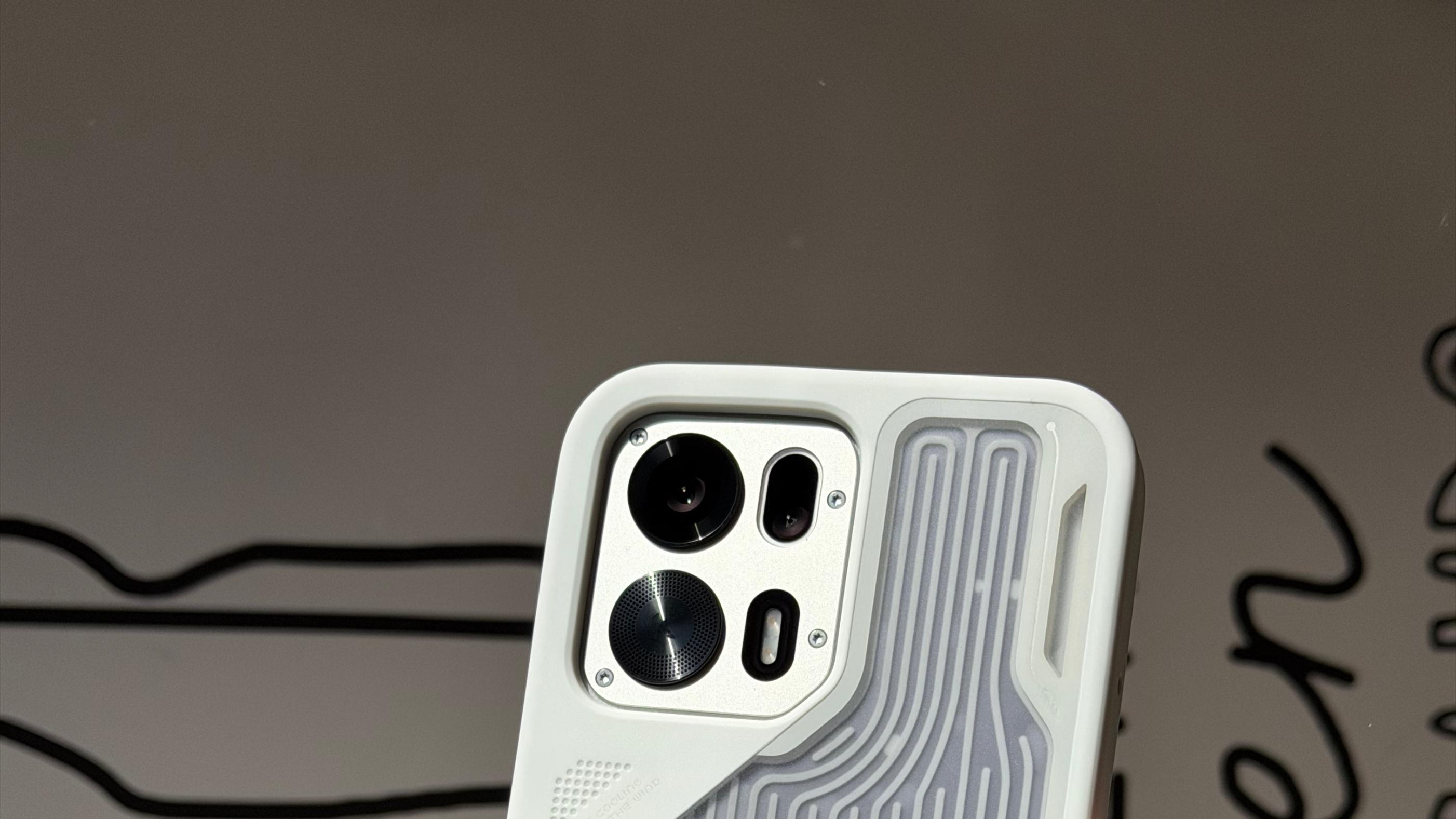 OPPO K15 Pro系列上市：小屏性能猛兽，有风才是真流畅