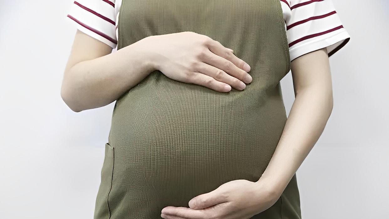 2022年，湖南一女子怀孕后遭男友抛弃，腹中胎儿身份成迷
