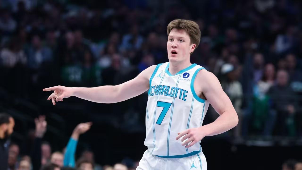 哈登18+8！骑士豪取7连胜，克尼佩尔33+6难阻失利，东部第三易主