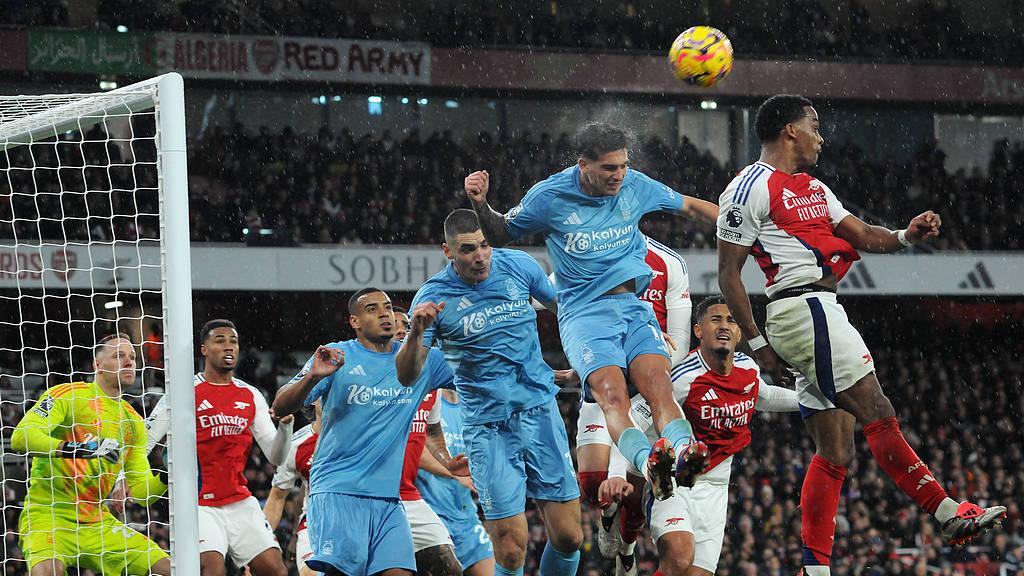 26048期：阿森纳冲击赛季首冠，维拉遭遇铁锤帮