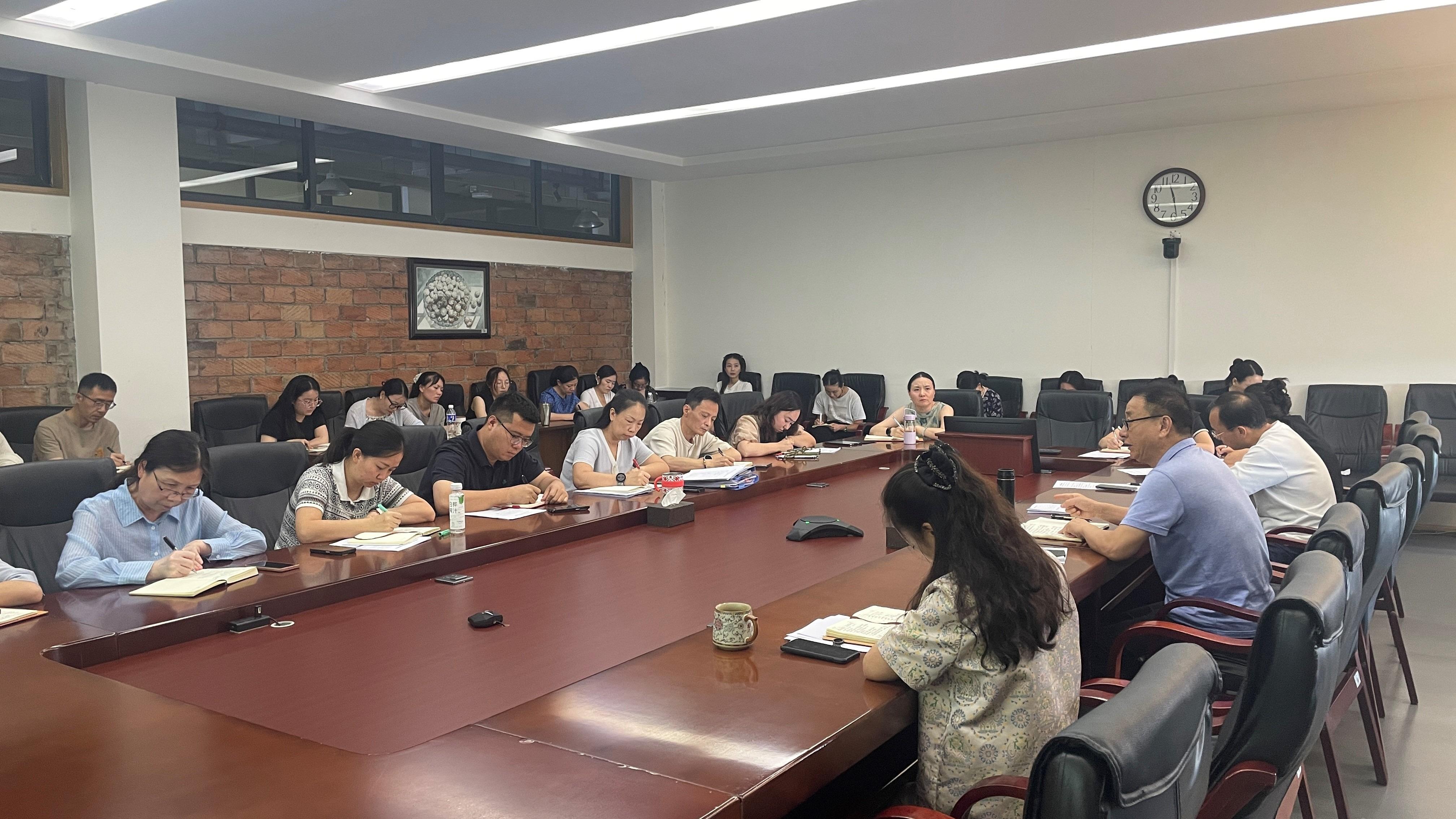 落实日常规范建设 深化以评促建成效——成都银杏酒店管理学院召开期末教学档案专项督查总结会