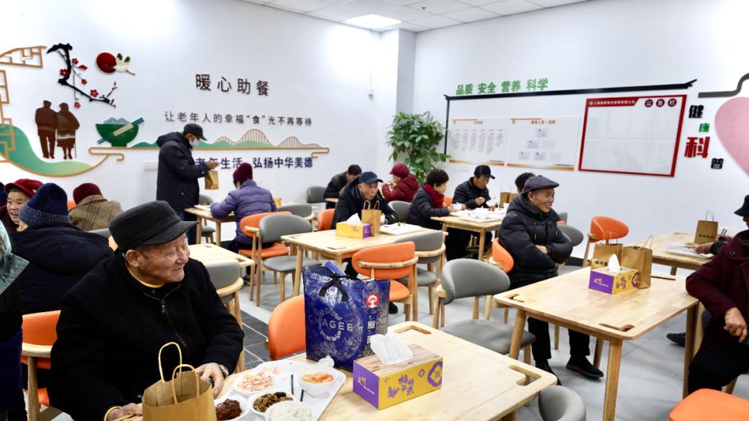 老旧小区，需加快适老化改造！