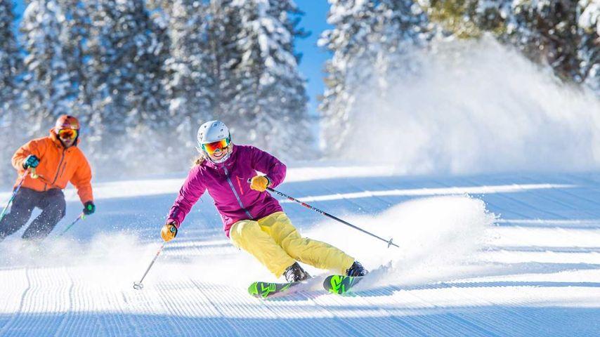 这个冬天滑雪运动爆火，唯品会却把装备价格打了下来